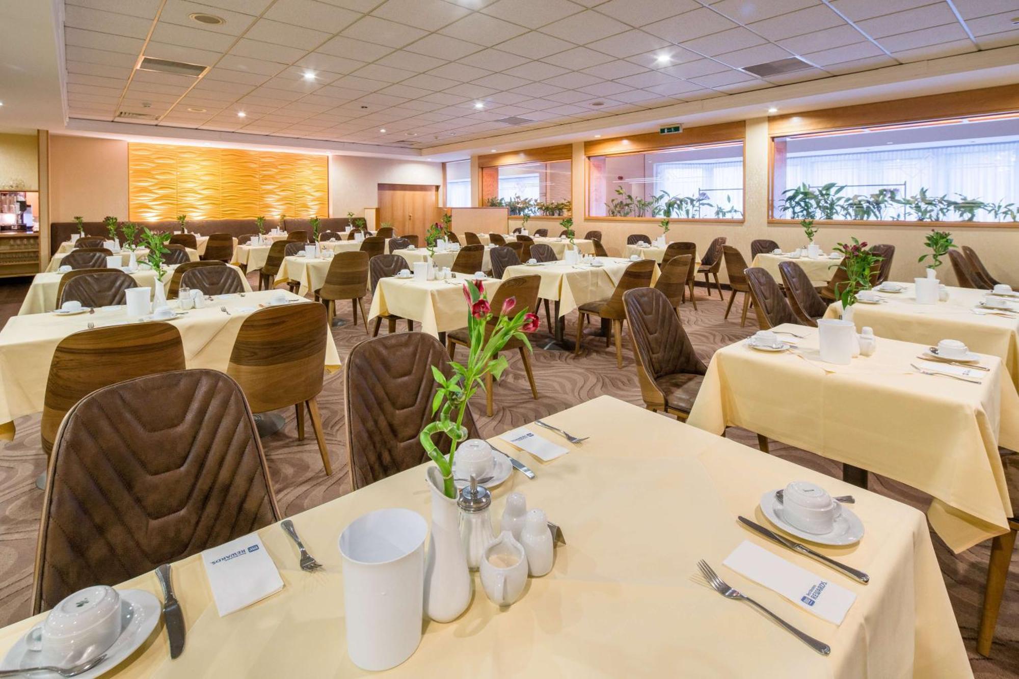 Best Western Hotel Jena Esterno foto