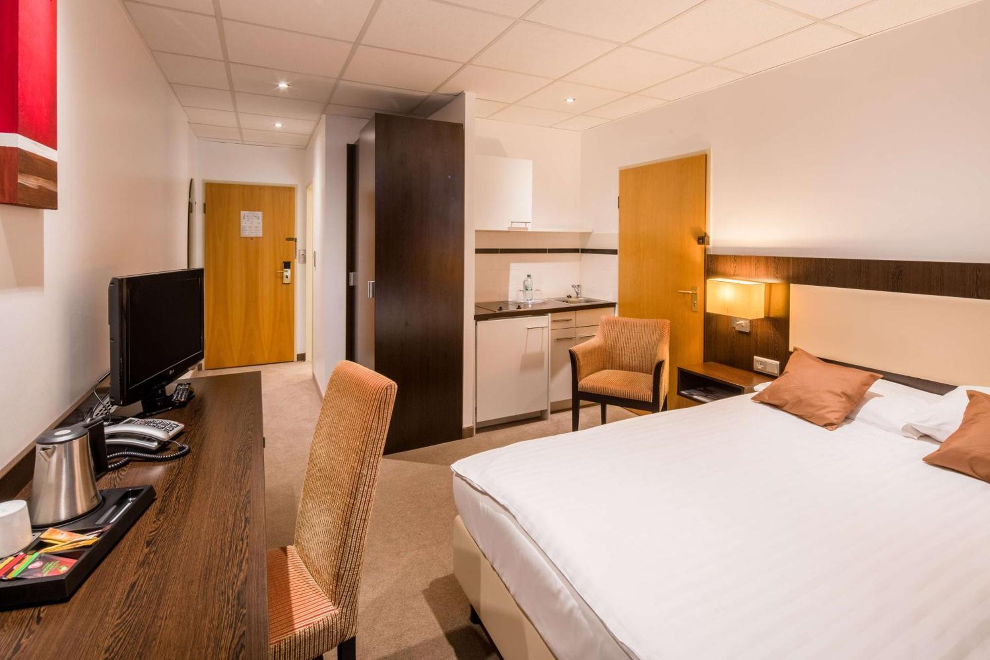 Best Western Hotel Jena Esterno foto